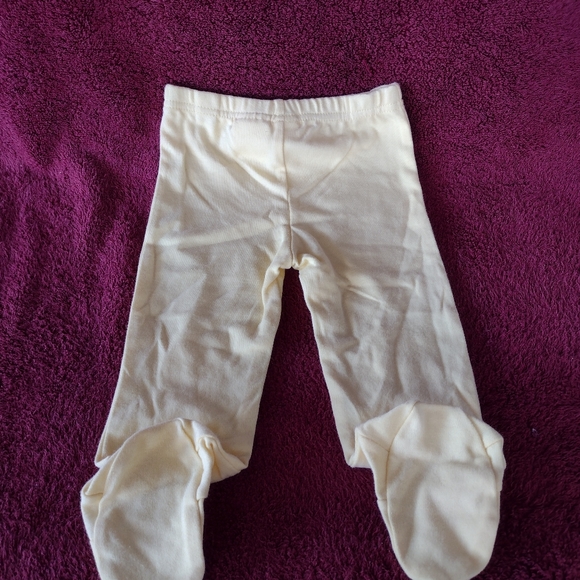 Bright starts featuring taggies 2 piece set 9M - Picture 4 of 9